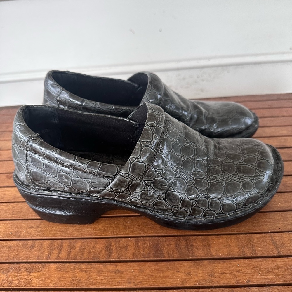 B.O.C. Women’s fall and winter clog shoes size 8.5